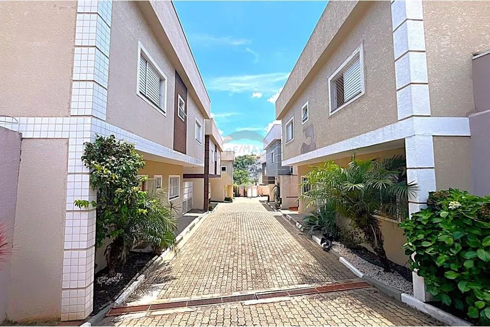 Casa com 3 dormitórios para Locação, com 93,80m², por R$ 3.800,00, Jardim do Lago - Atibai