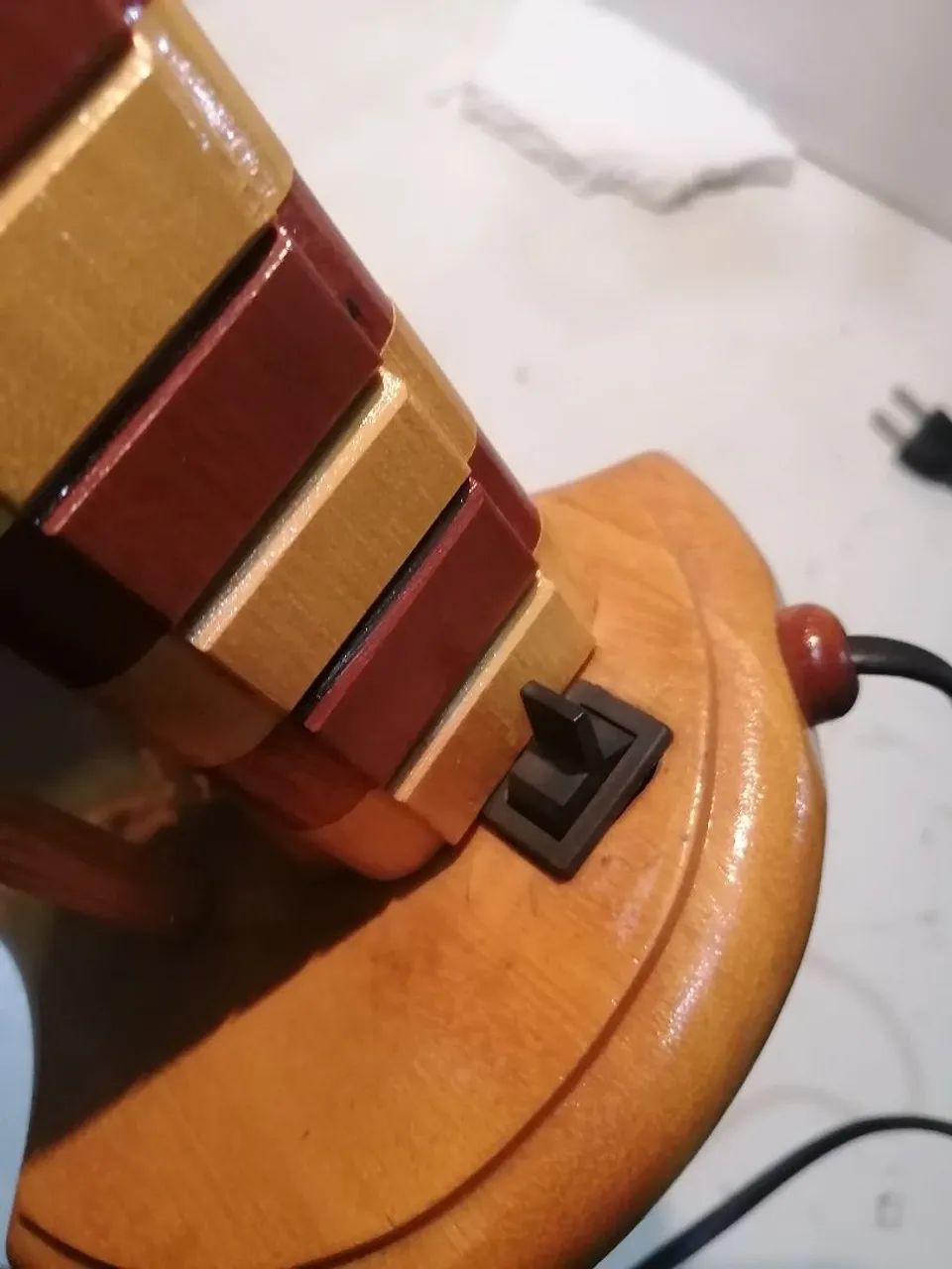 Luminária antiga de mesa! - Foto 5