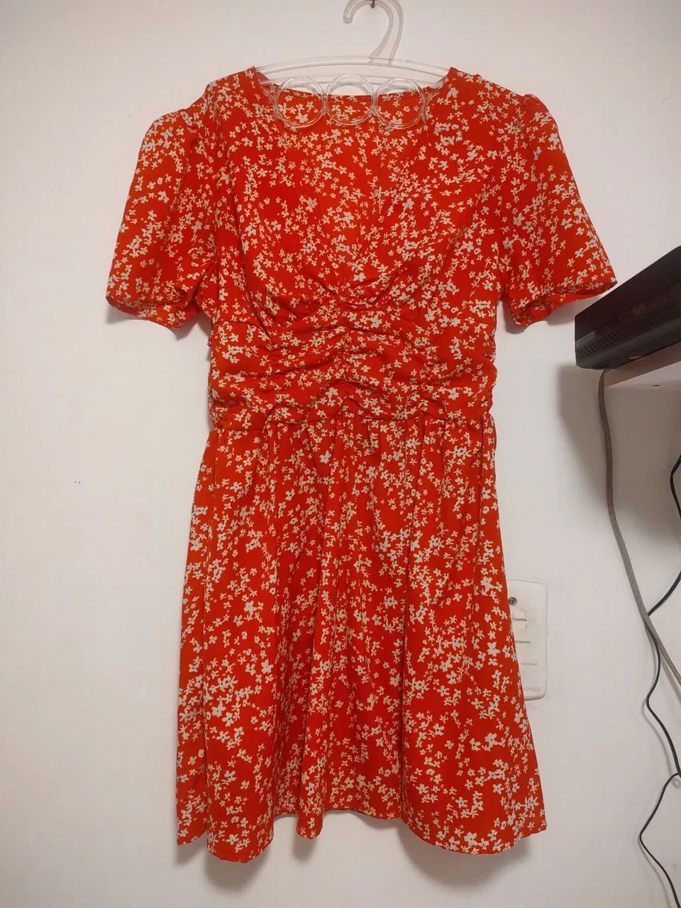 Vestido floral vermelho - tam PP