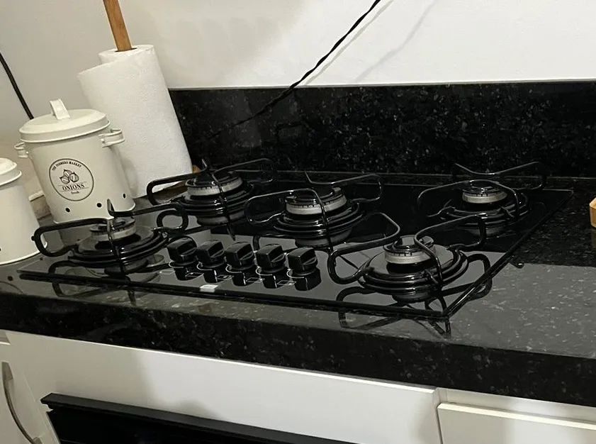 Cooktop a gás em perfeito estado 450 reais e divido no cartão 3 vezes 