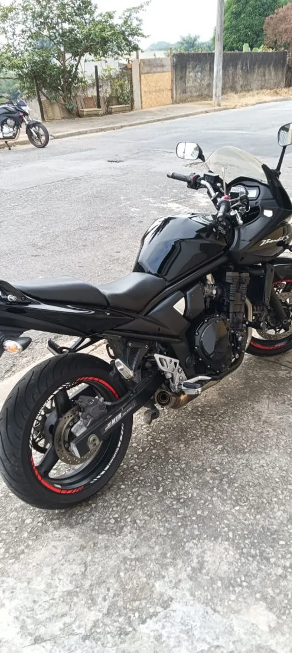 Bandit 650 s