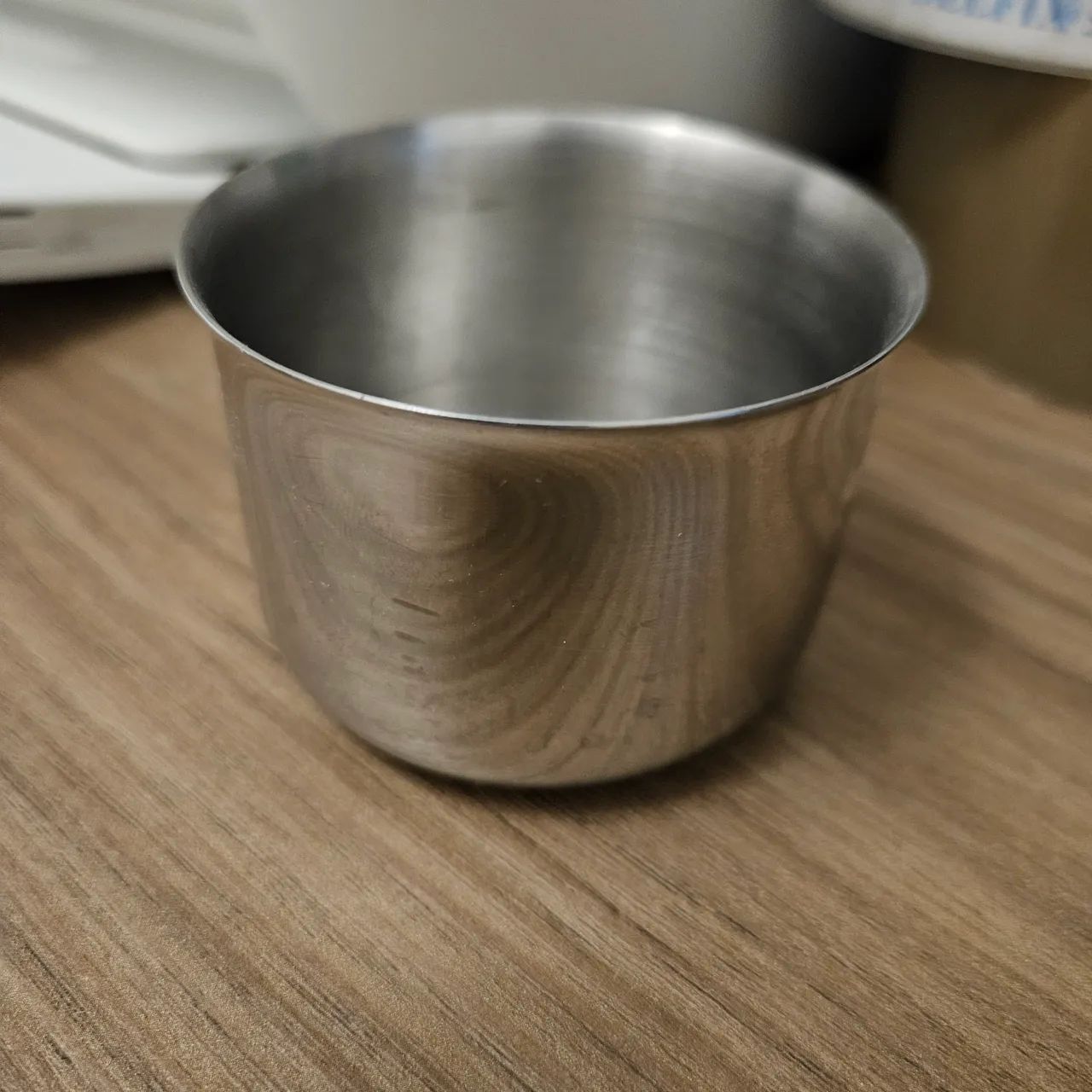 Copo de aço inoxidável para uso hospitalar, 150L (6cm de diâmetro x 5cm de altura)