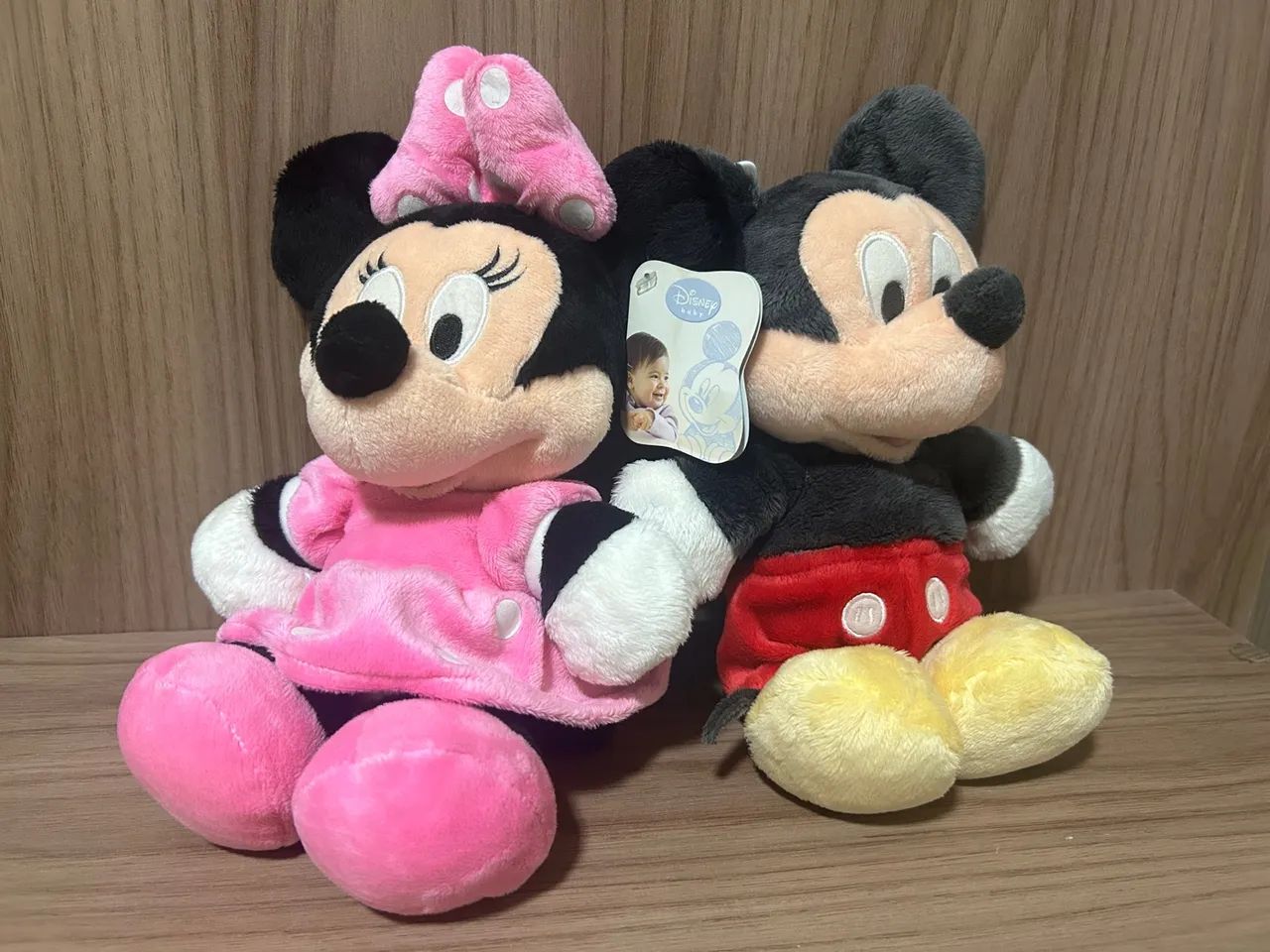 Par de Pelúcias Mickey e Minnie