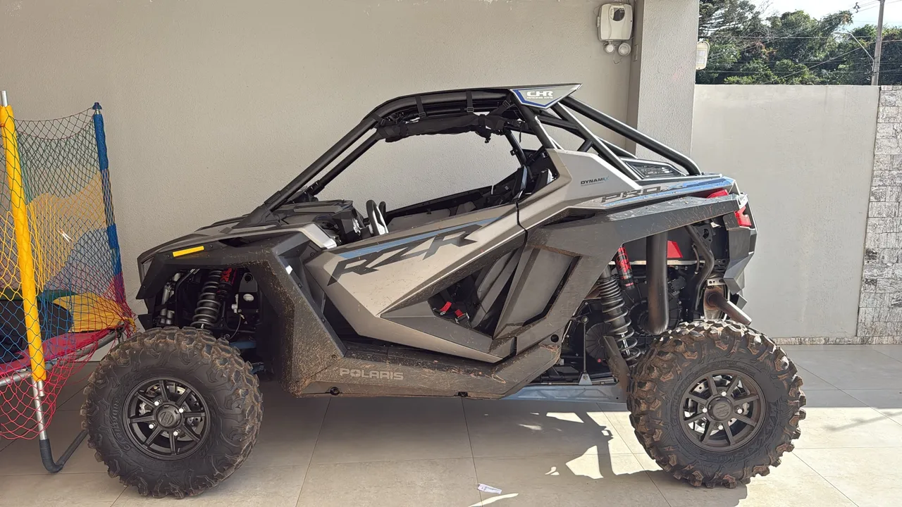 UTV Polaris Pro xp Ultimate turbo - impecável 800 km