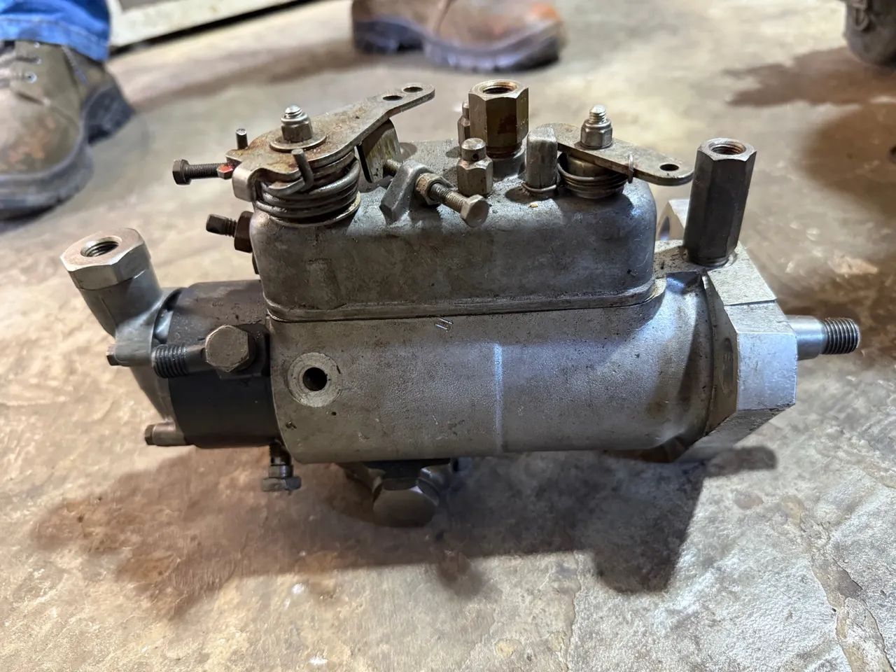 Bomba injetora do trator 292 massey - Foto 2