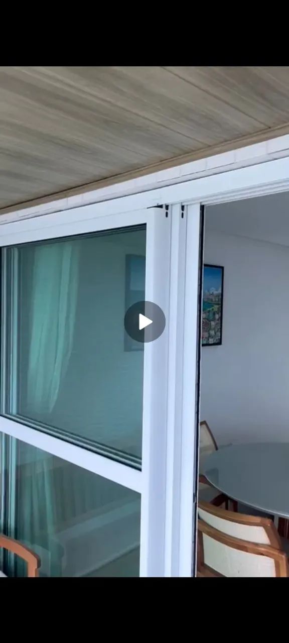 Porta de vidro com grade de proteção - Foto 2