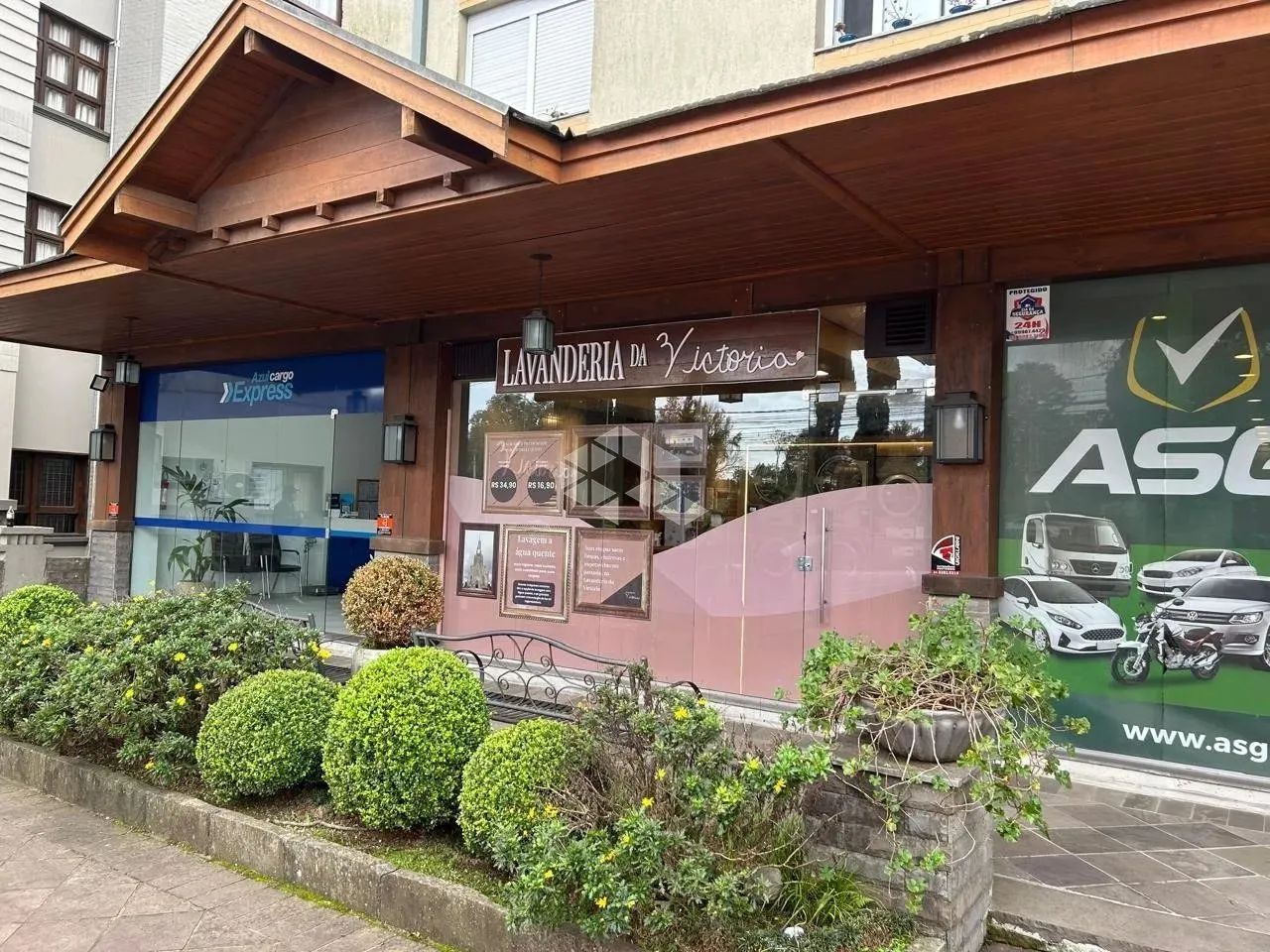 Sala comercial com lavanderia em Canela