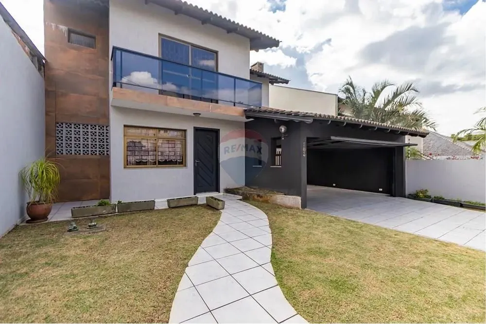 Sobrado à Venda no bairro Guabirotuba Avalia de Imóvel de menor Valor
