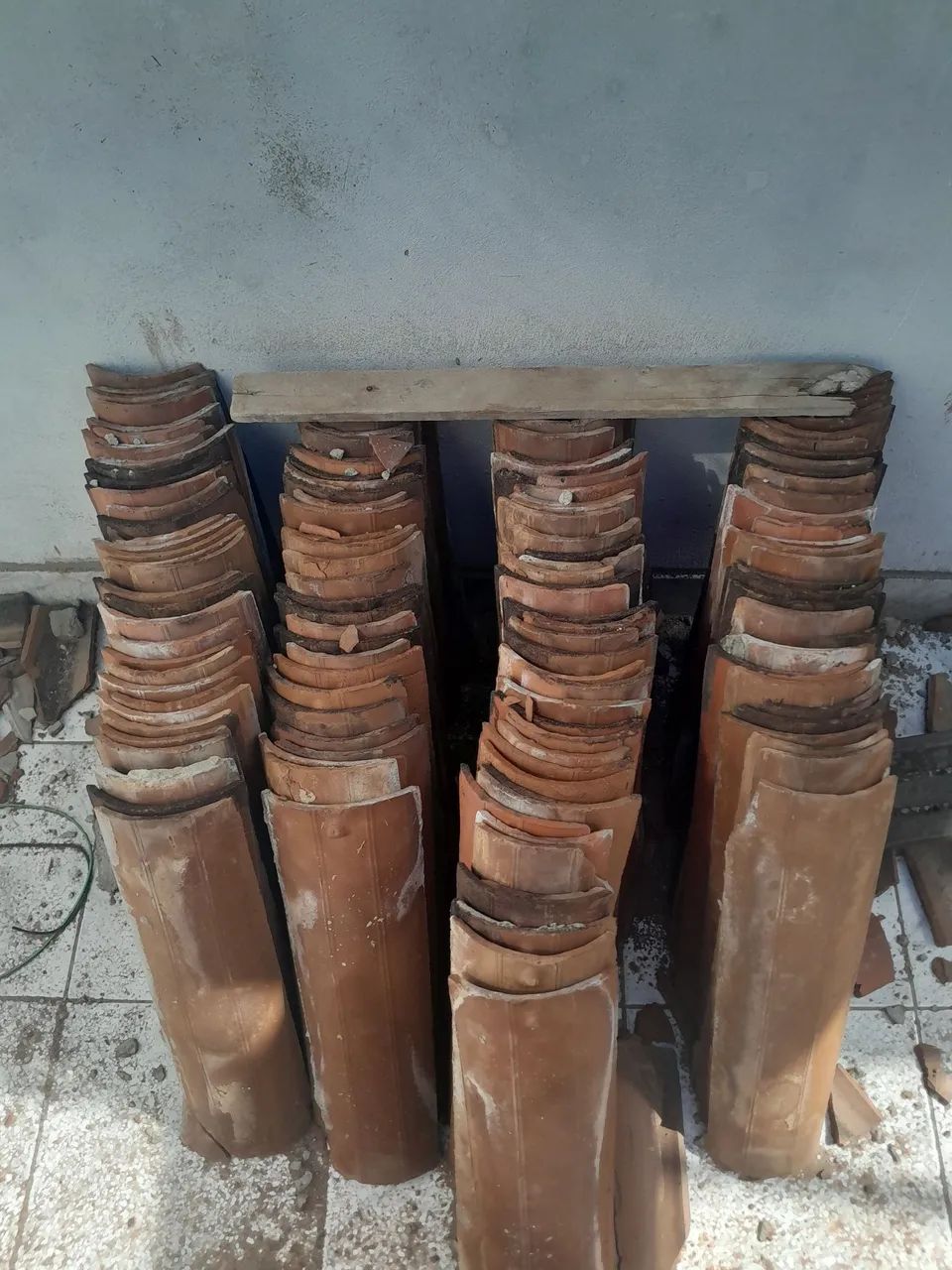 Telhas de barro antigas - Foto 2