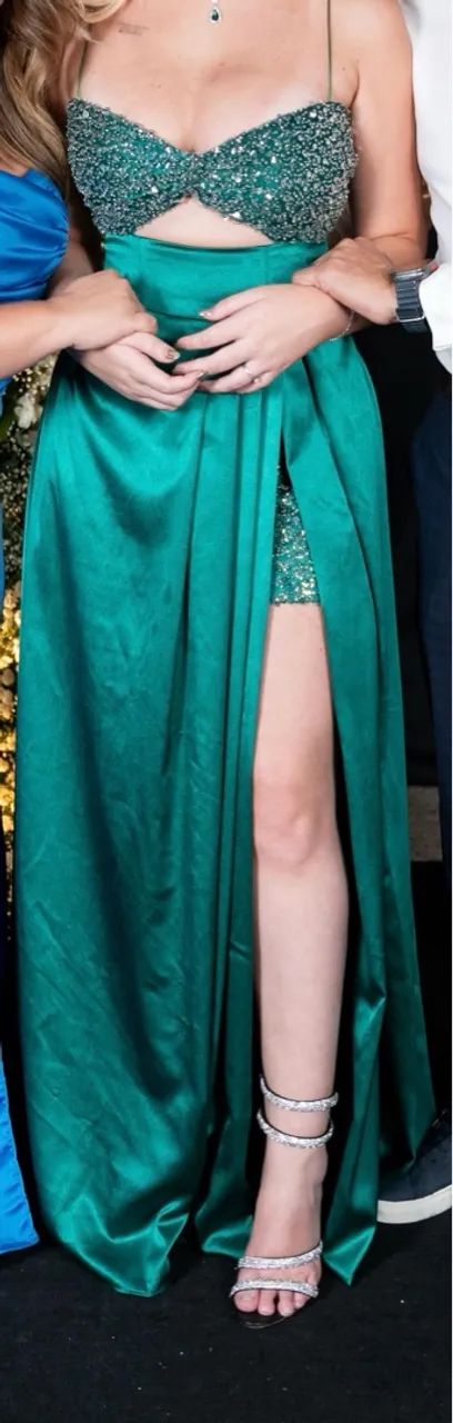 Vestido de festa verde esmeralda