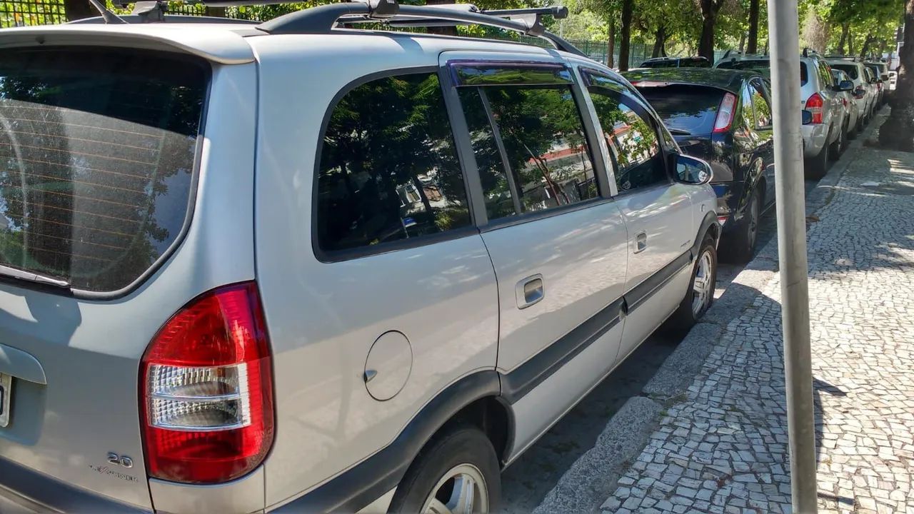 Zafira Elegance 2005 Automático  - Foto 3