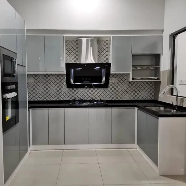 O melhor condomínio de Olaria- Apts 2 Quartos, Varanda, Piscina, Churrasqueira e muito +