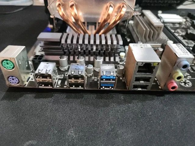 Kit gamer Placa mãe Gigabyte 970A-DS3P, Processador AMD FX-8320, Memória DDR3 8GB - Foto 2