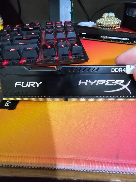 Kit 2x8GB HyperX Fury DDR4 3000MHz - Foto 3