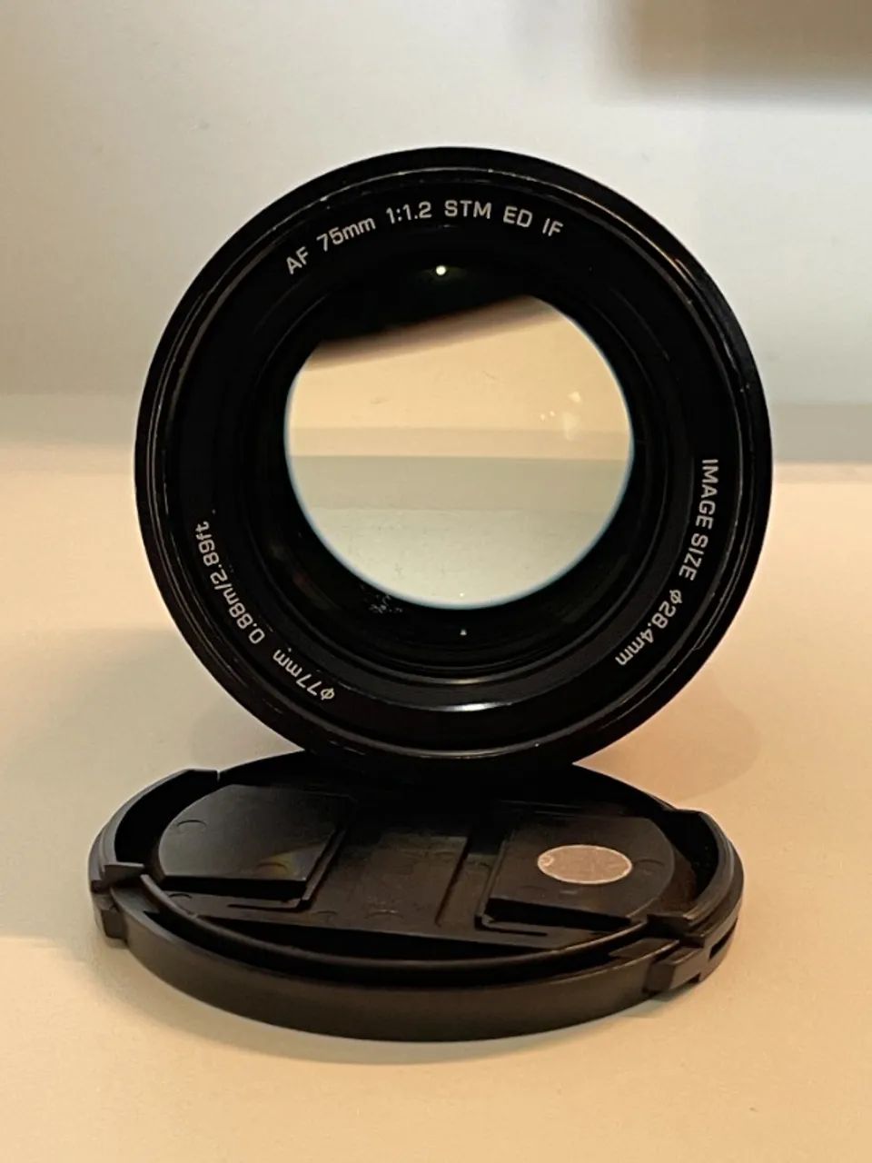 Lente Fujifilm - Viltrox 75mm f/1.2 Pro (Fuji X-Mount) - Excelente estado - Foto 3