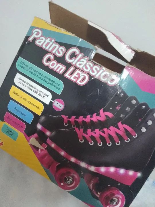 Patins clássico com led seminovo