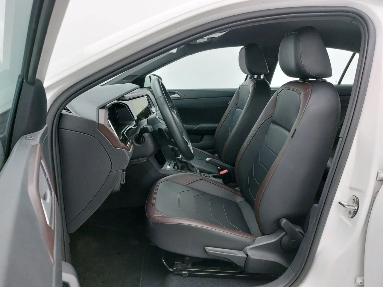 Volkswagen Virtus Highline 200 TSI 1.0 Flex 12V Aut, foto 16 de 18
