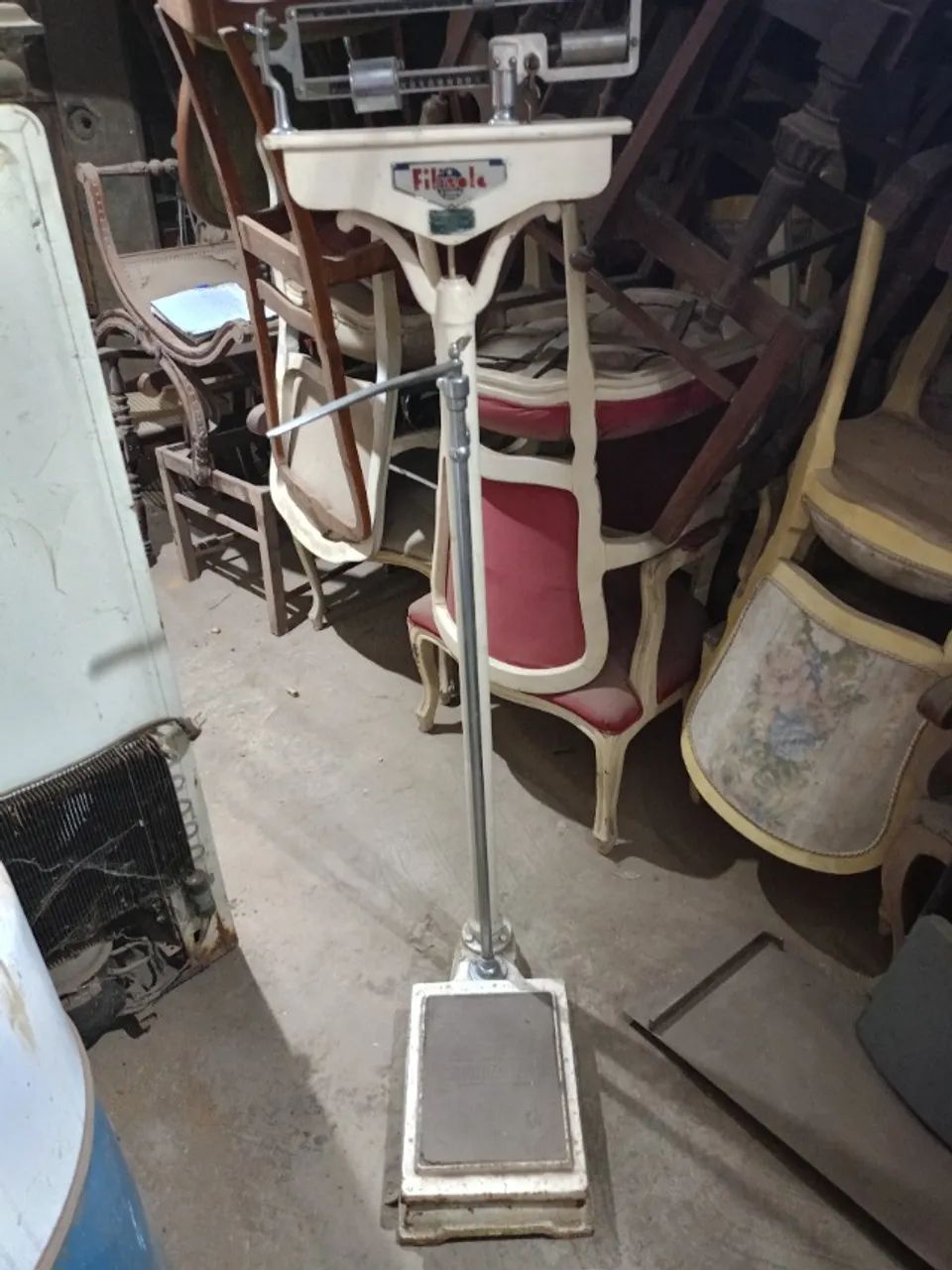 Balança antiga de consultório  - Foto 5