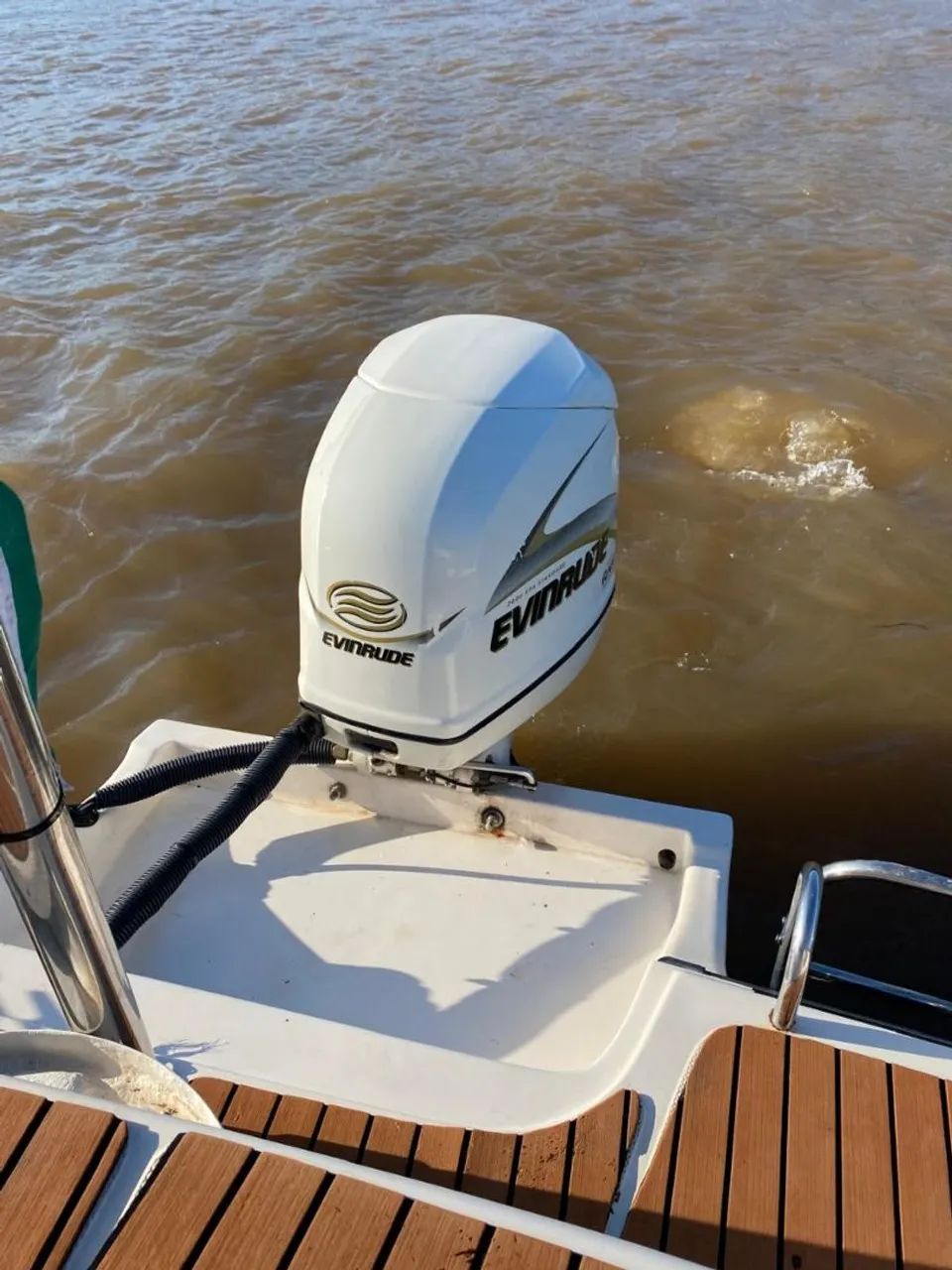 Lancha HD Marine 7.9 Cuddy 26 pes - Foto 7