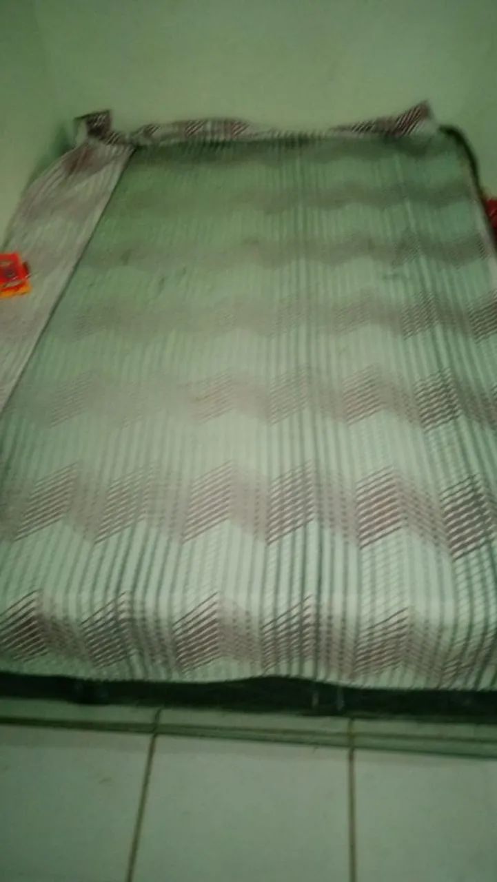 Porta com as fechaduras  - Foto 2