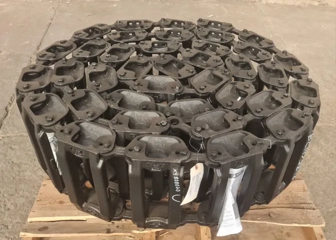 Implemento Esteira De Aço 12x16,5 Para Mini Carregadeiras - Foto 2
