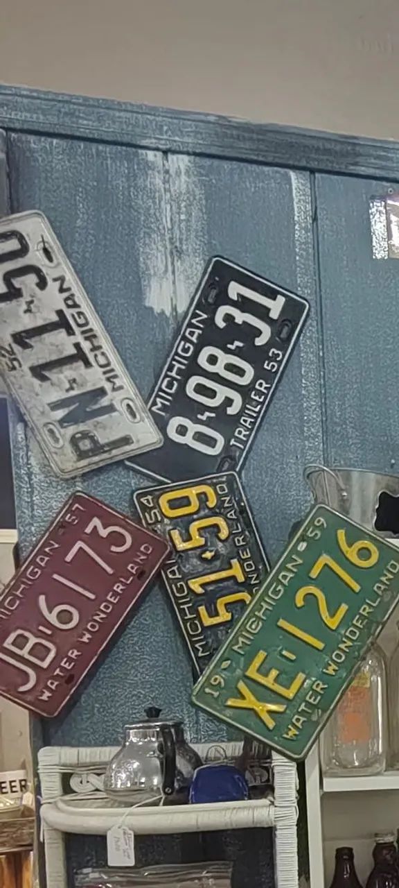 Placas de carro antigas de vários estados dos EUA para decoração  e coleção 