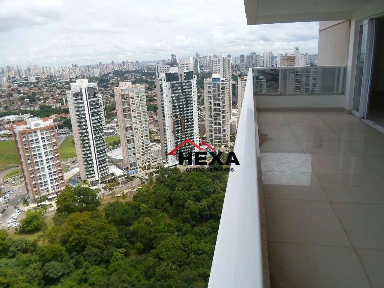 Apartamento com 4 suítes para alugar no Jardim Goiás em Goiânia/GO