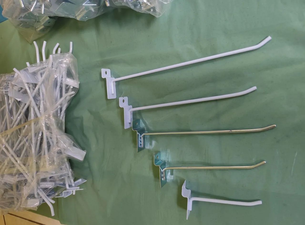 Ganchos e Suportes painel canaletado  - Foto 2