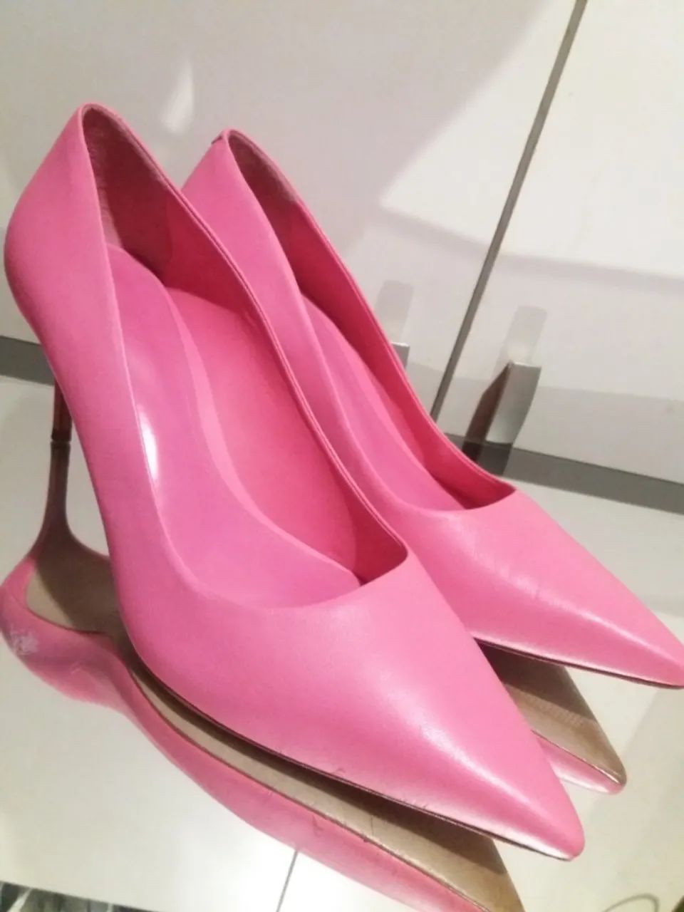 SCARPIN SCHUTZ ROSA. NOVÍSSIMO LINDO