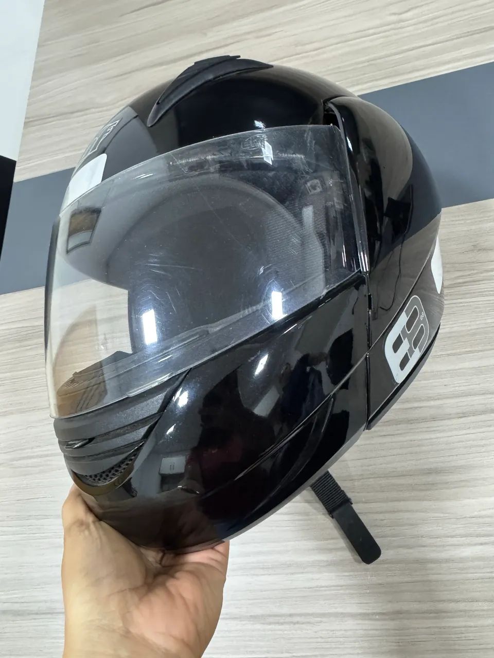 Capacete EBF New E8 Solid Escamoteável Preto brilhante - Foto 4