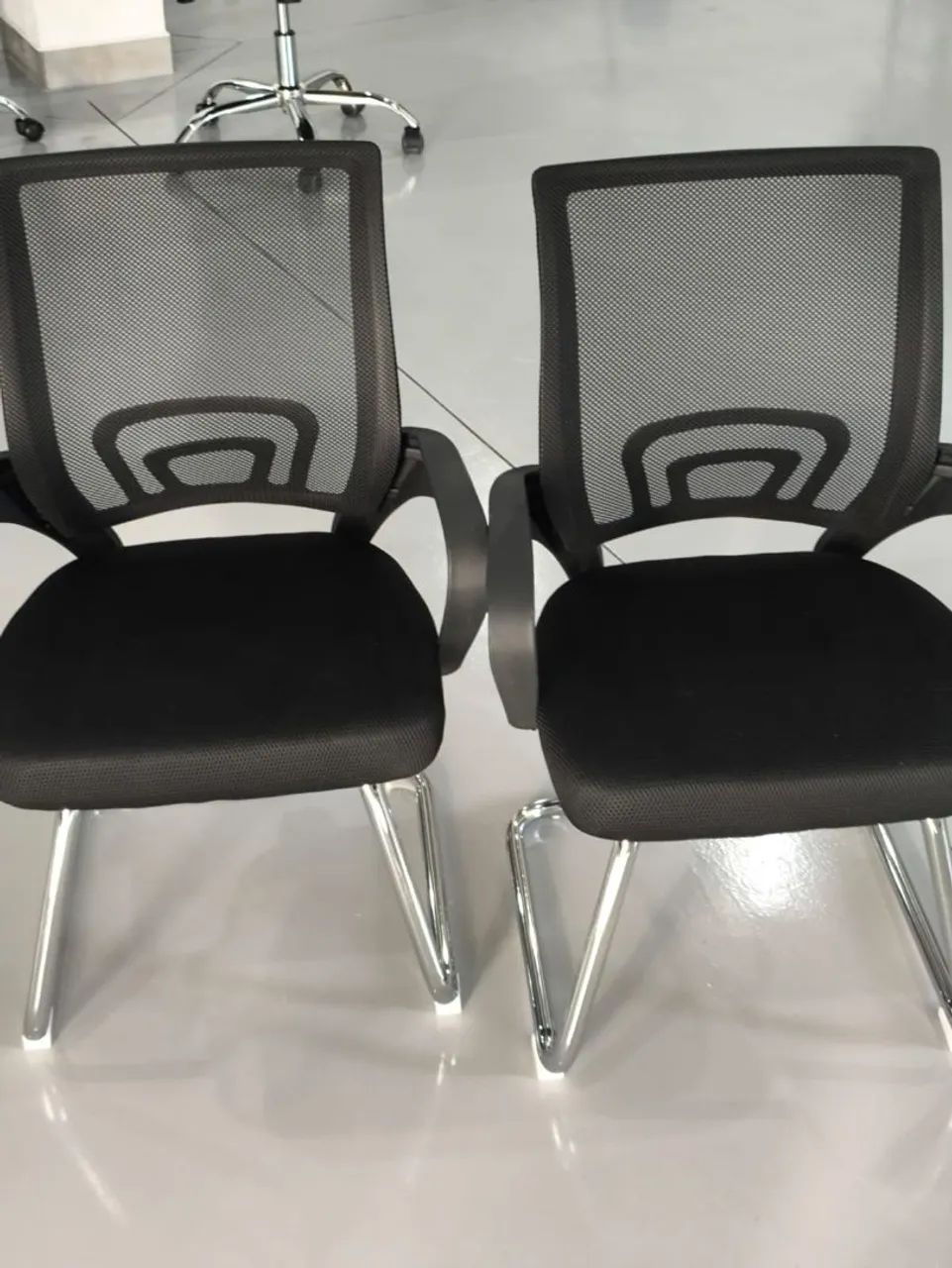 Cadeira de escritório Flow Fixa