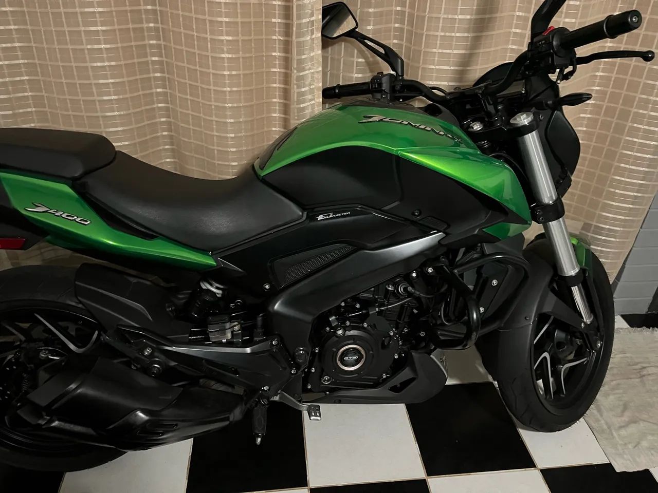 Dominar 400 2024
