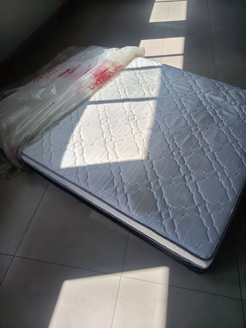 Colchão de casal queem