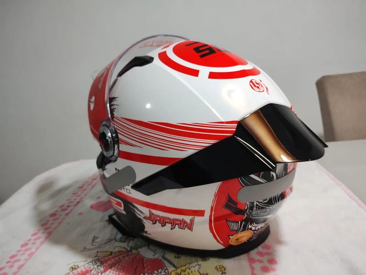 Capacete LS2 Samurai Japão com 3 viseiras Tam 58 - Foto 4