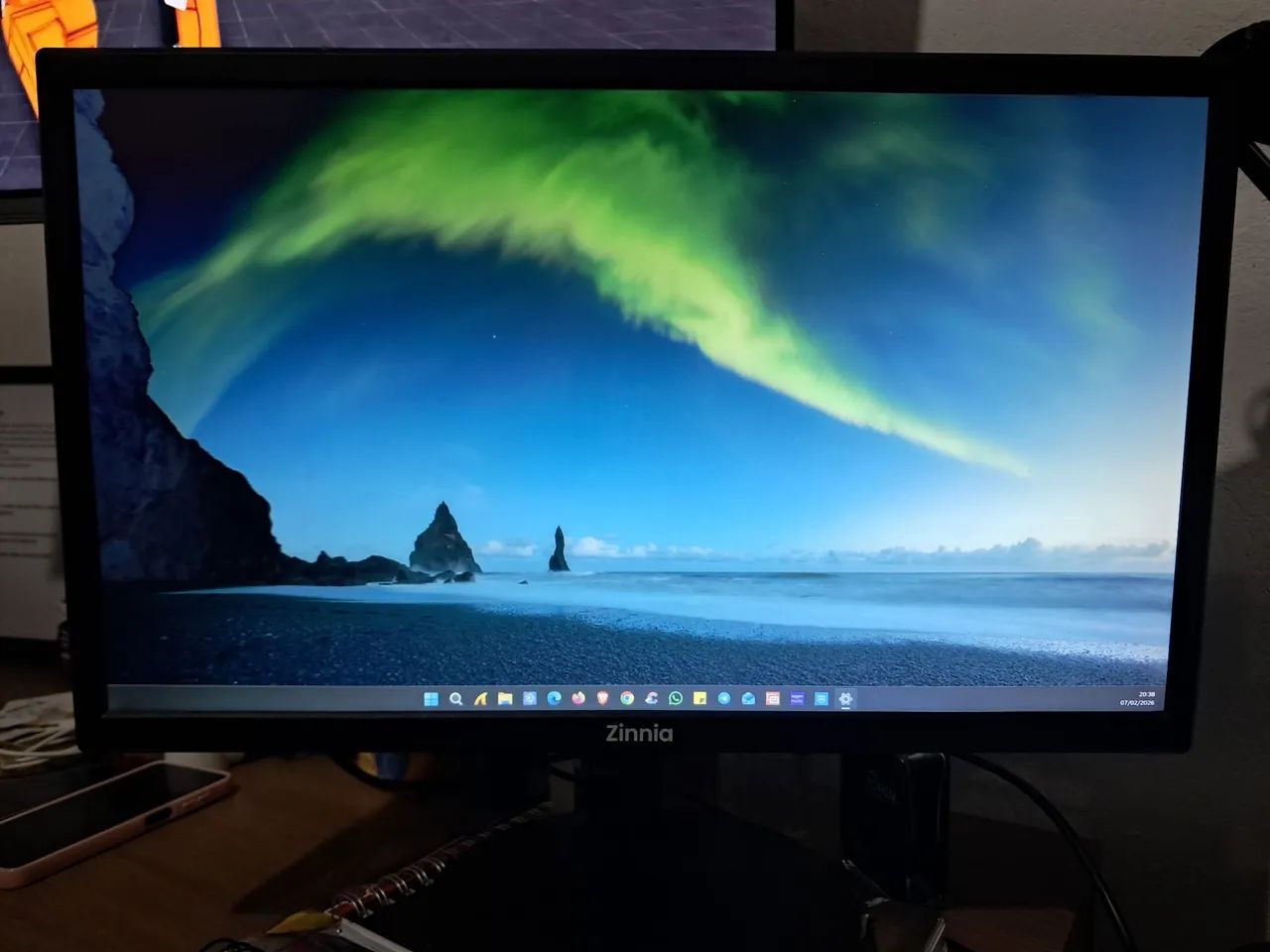 Monitor Zinnia Delfos 21,5 pol, 75hz funcionando perfeitamente