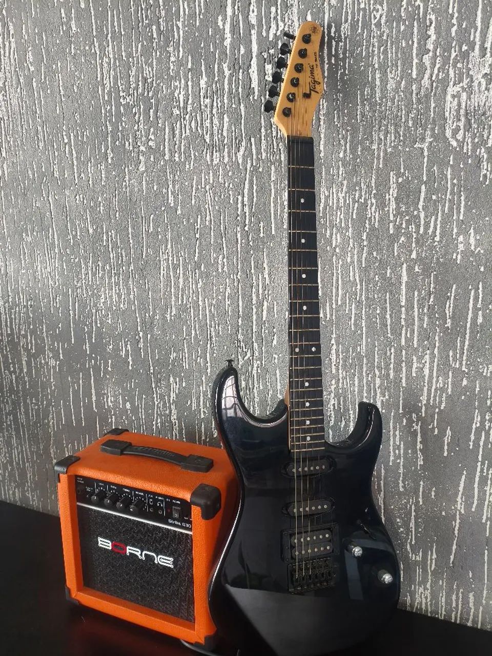 Guitarra Tagima TG510 + Amp Borne Strike 