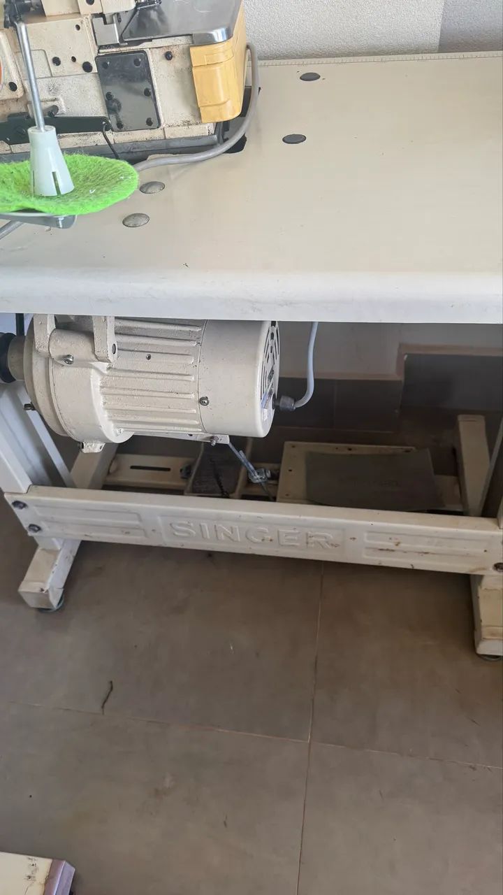 Máquina overloque - Foto 2