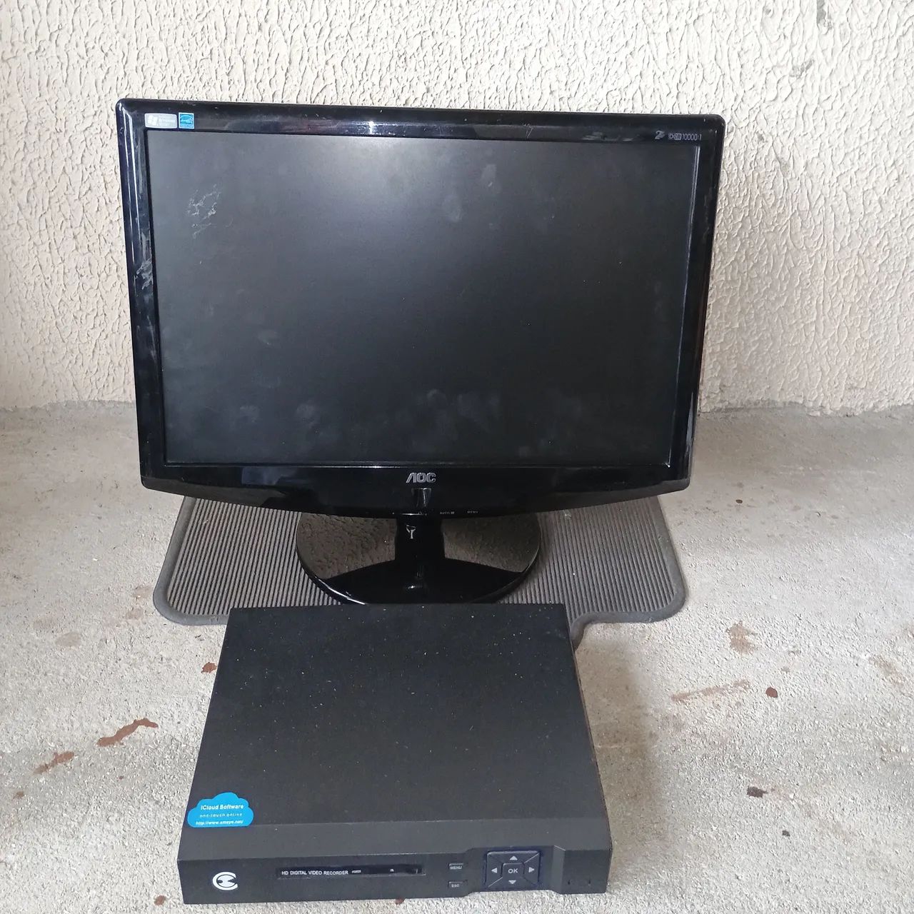 DVR e tela para câmeras 