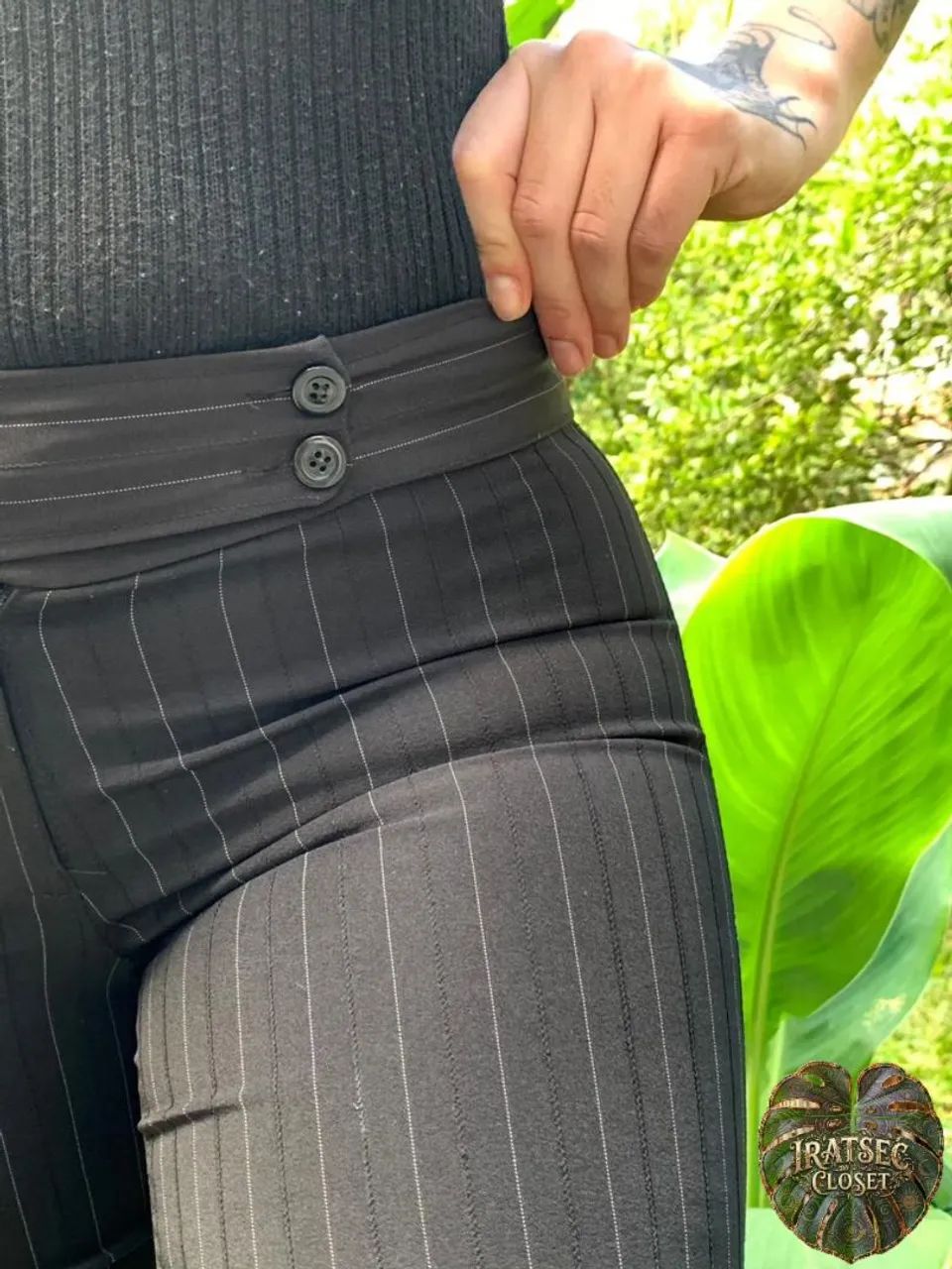 Calça de alfaiataria estilo Flare  - Foto 2