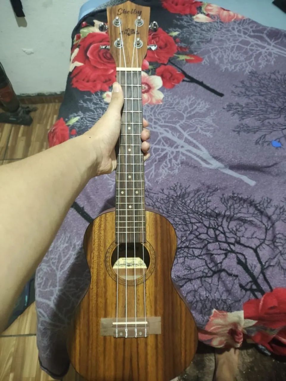 Ukulele concert + case - Foto 2