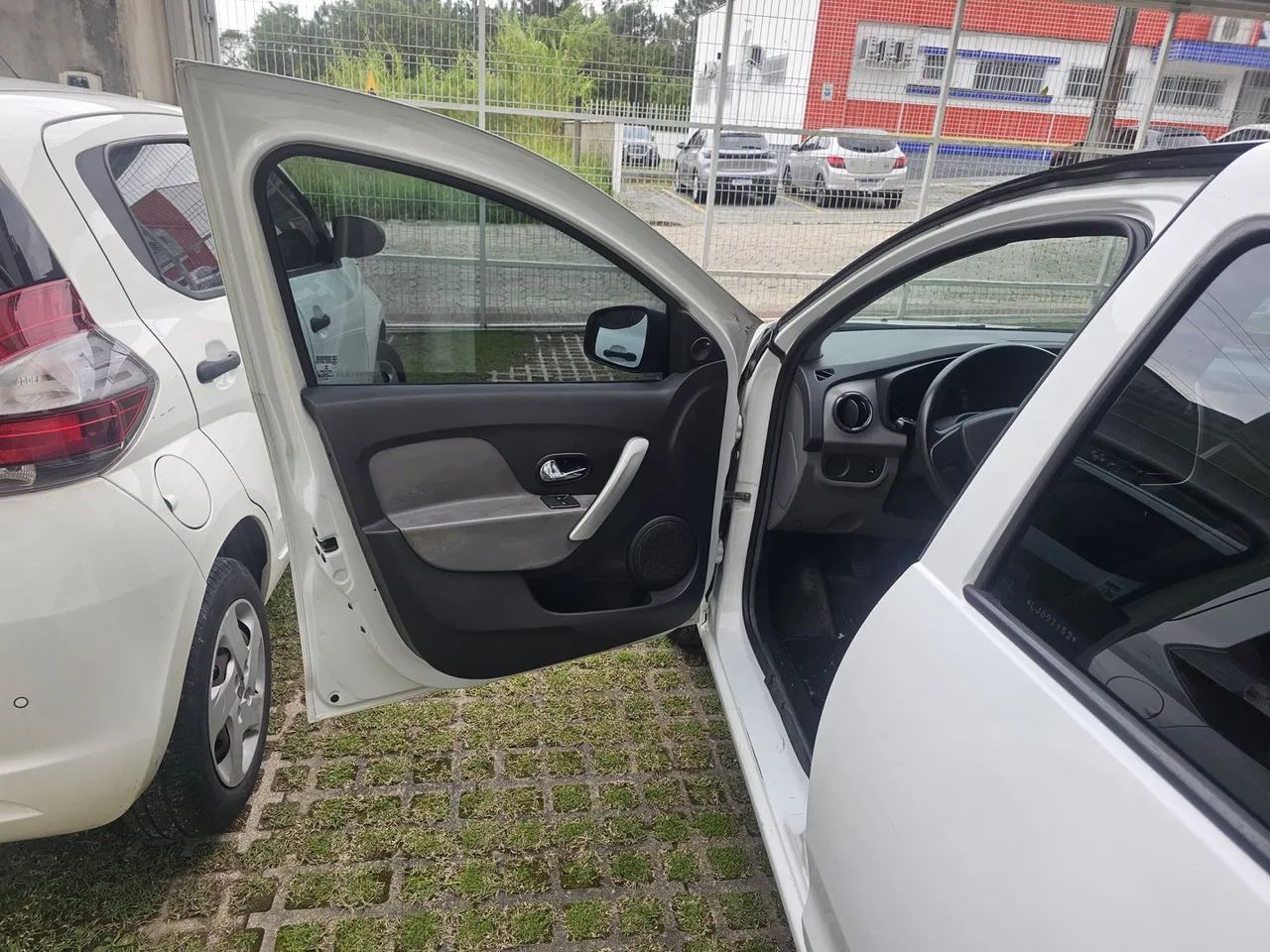 Renault Logan Authentique Flex 1.0 12V 4P 2020 - Foto 5
