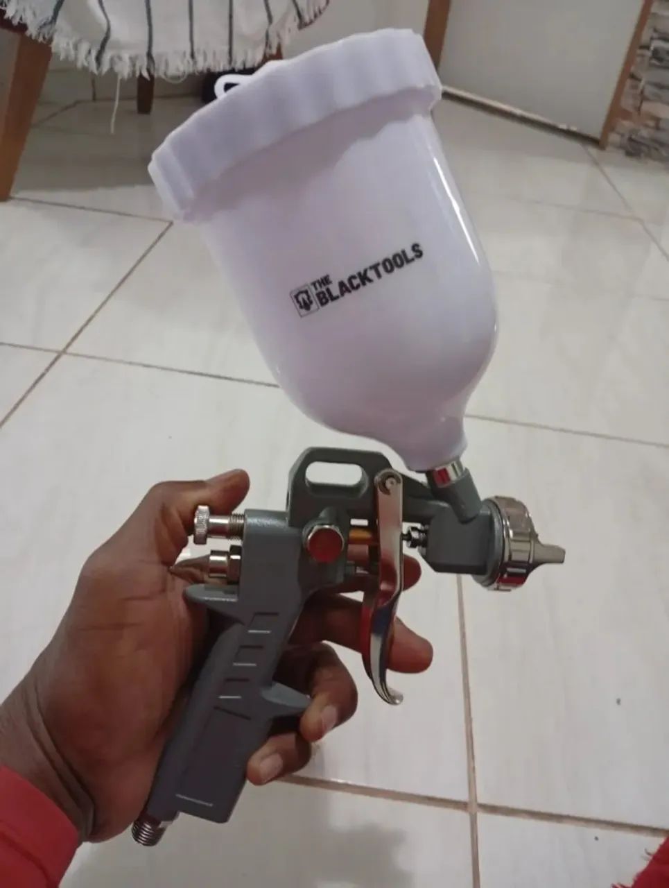 Pistola de Pintura 600ml para Projetos de Pintura Profissional Na caixa