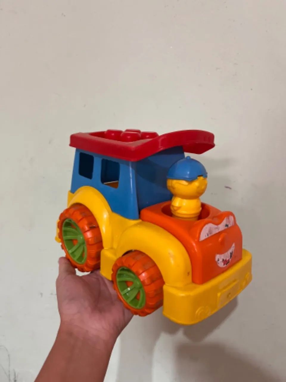 Carrinho de brinquedo 