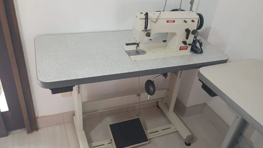 Maquina de Costura Reta Industrial - Foto 4