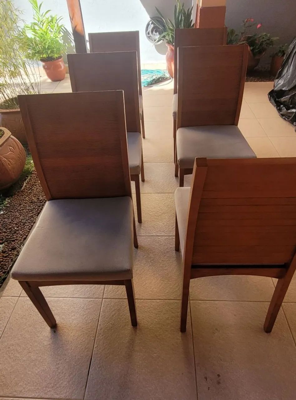 Mesa de jantar de vidro com 6 cadeiras e aparador - Foto 4