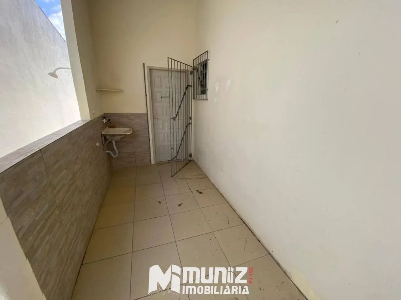 CASA PARA ALUGAR NA RUA III - BAIRRO ARUANA! - Foto 5