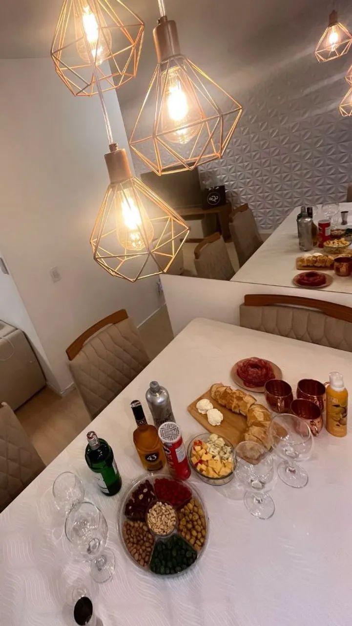 Mesa madeira e tampo de vidro 6 cadeiras - Foto 4