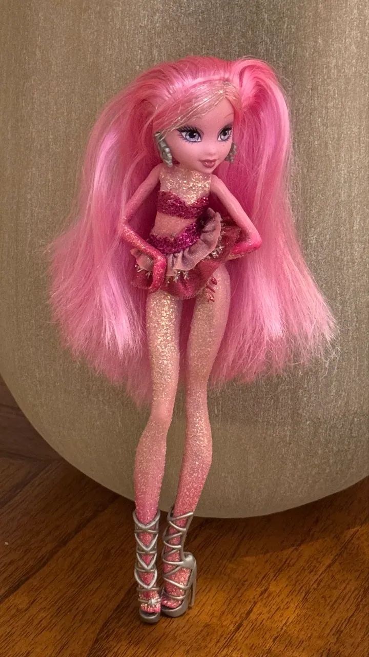 Boneca Shyn?e  fada do filme moda e Magia  - Foto 3