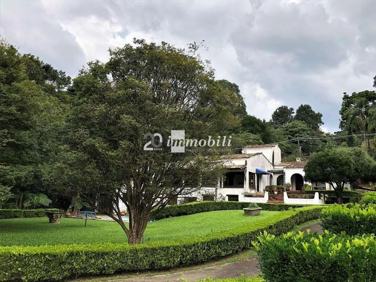 Casa à venda em Cotia, Granja Viana, com 4 quartos, com 800 m² - Foto 3