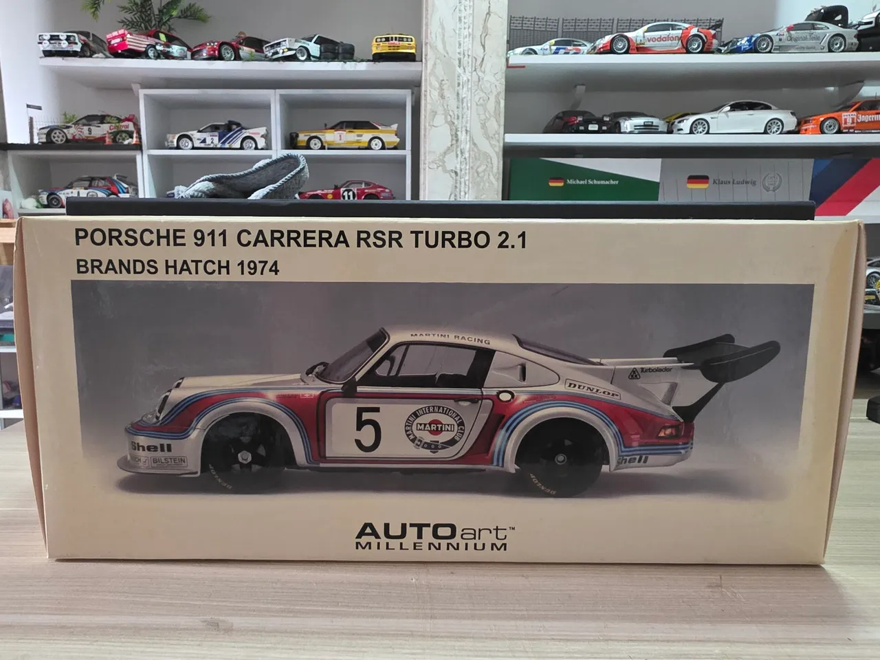 Miniatura 1:18 porsche 911 carrera 1983 targa - Hobbies e coleções